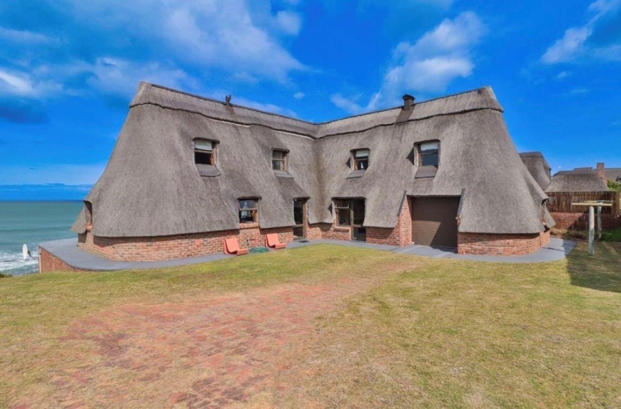 To Let 4 Bedroom Property for Rent in Stilbaai Western Cape